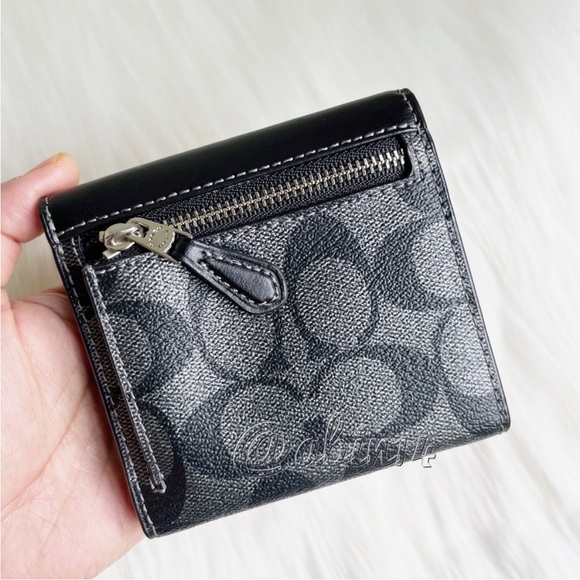 NWT Coach Small Trifold Wallet in Signature Leather Canvas Black Gunmetal - Picture 2 of 8